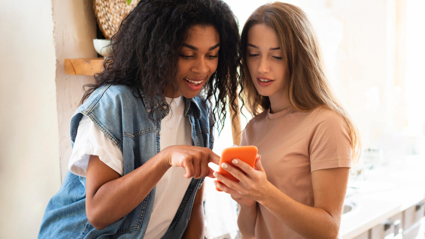 Mulheres e Relacionamentos nas Redes Sociais