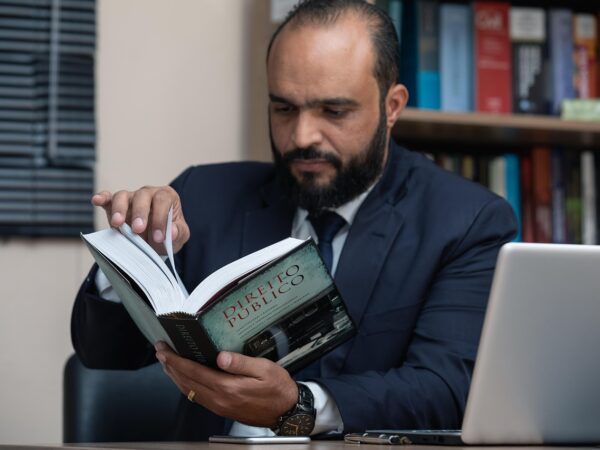 quais são os direitos do consumidor em contratos de prestação de serviços